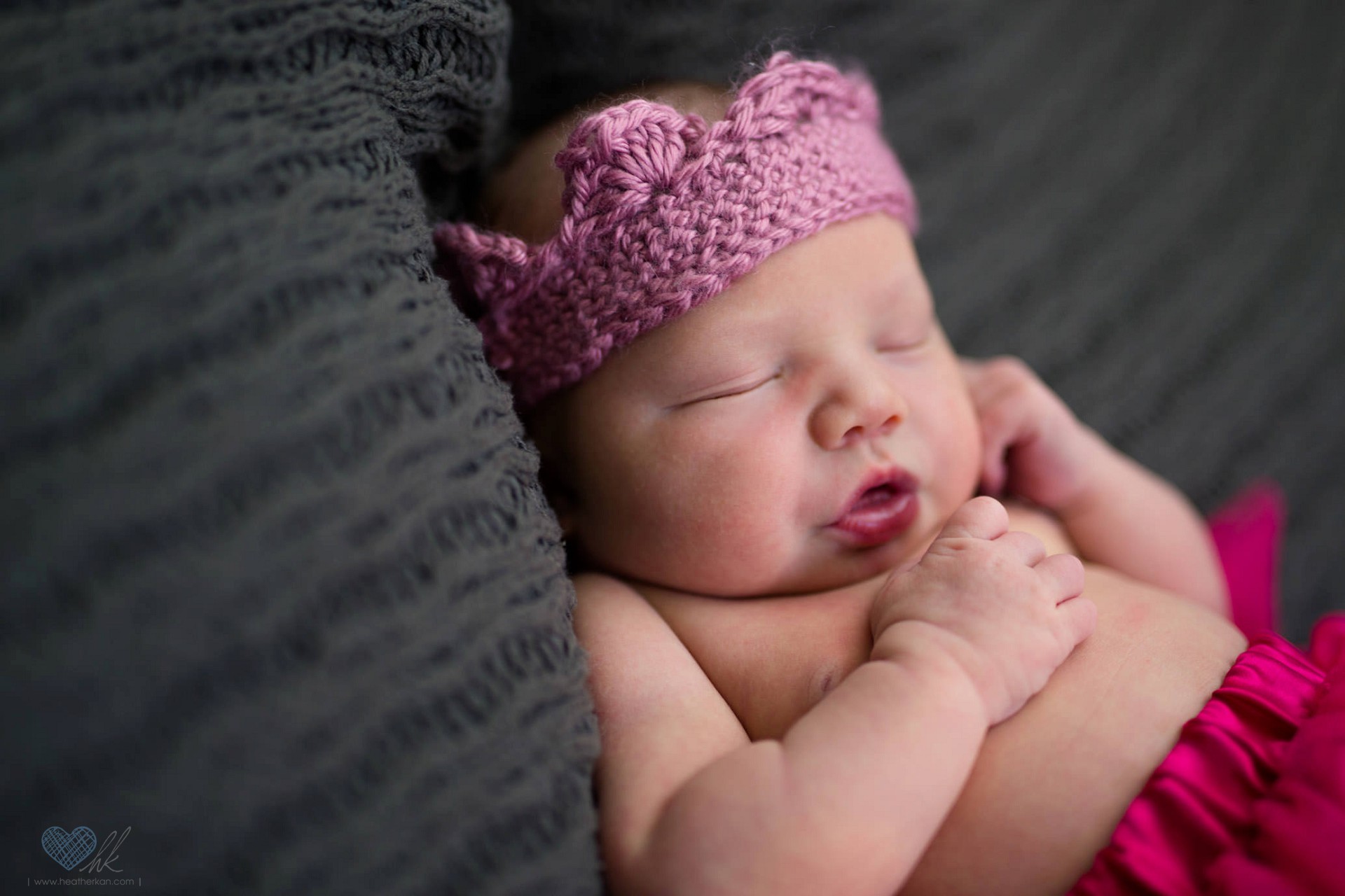 Grand Ledge Relaxed Newborn Photographer