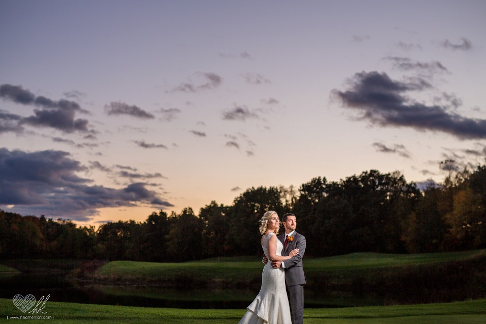Gorgeous sunset wedding photographs at Hawk Hollow