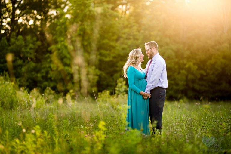 Kerri and Tony | Maternity Session at Lincoln Brick Park