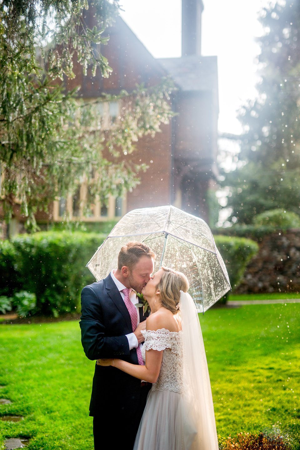 rainy wedding at the English Inn