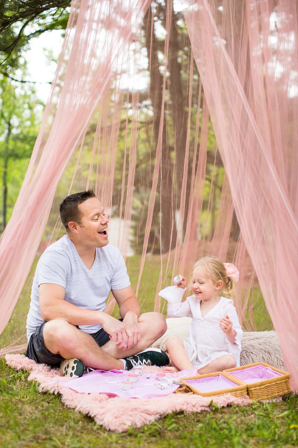 Teatime with daddy photo session