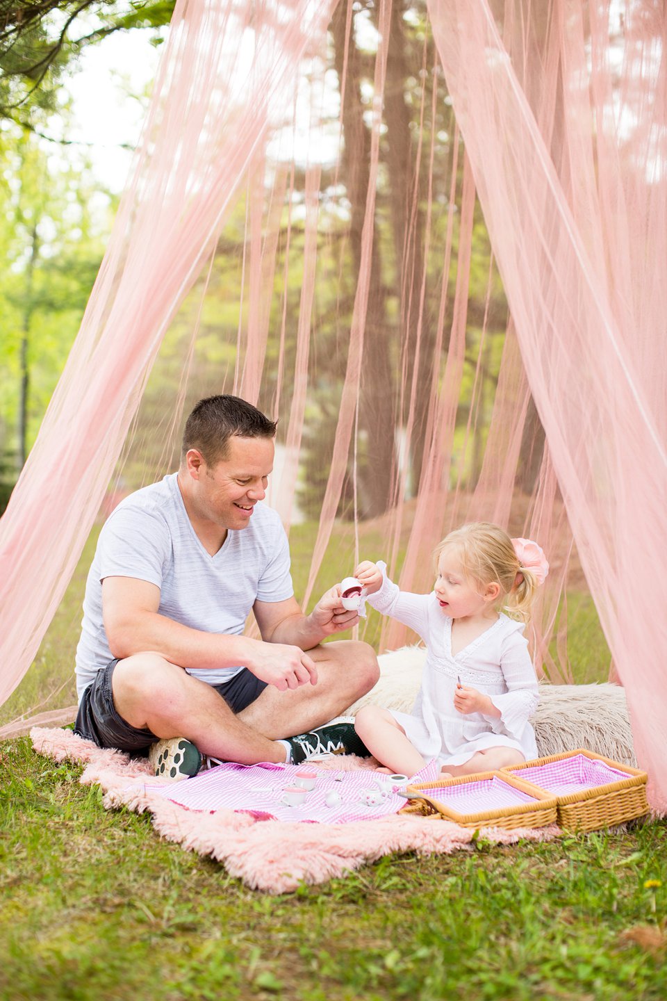 Teatime with daddy photo session