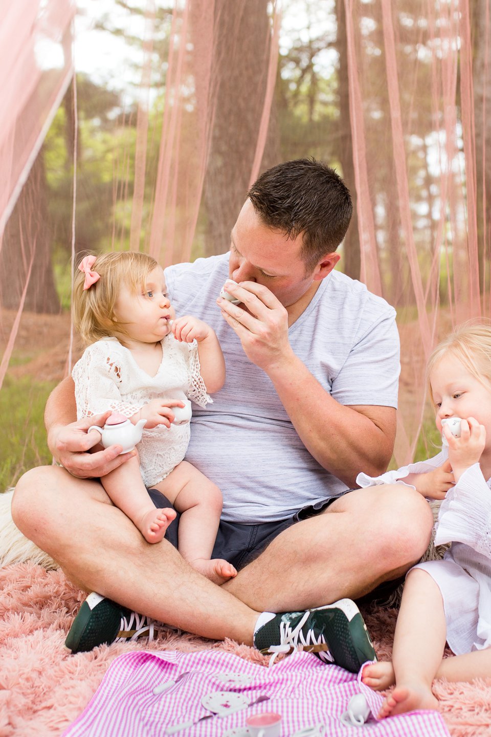 Teatime with daddy photo session