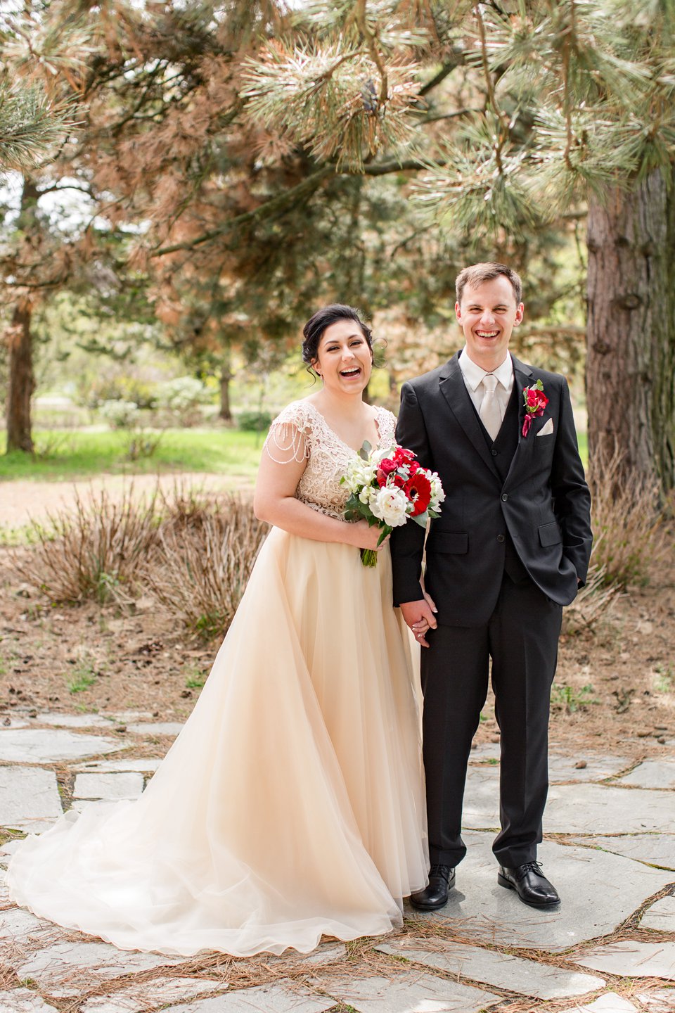 East Lansing MSU wedding photographs at the Lewis Landscape Arboretum