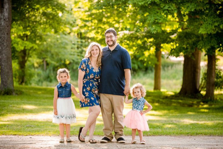 Kyle and Denise: Family photographs in Portland, Michigan