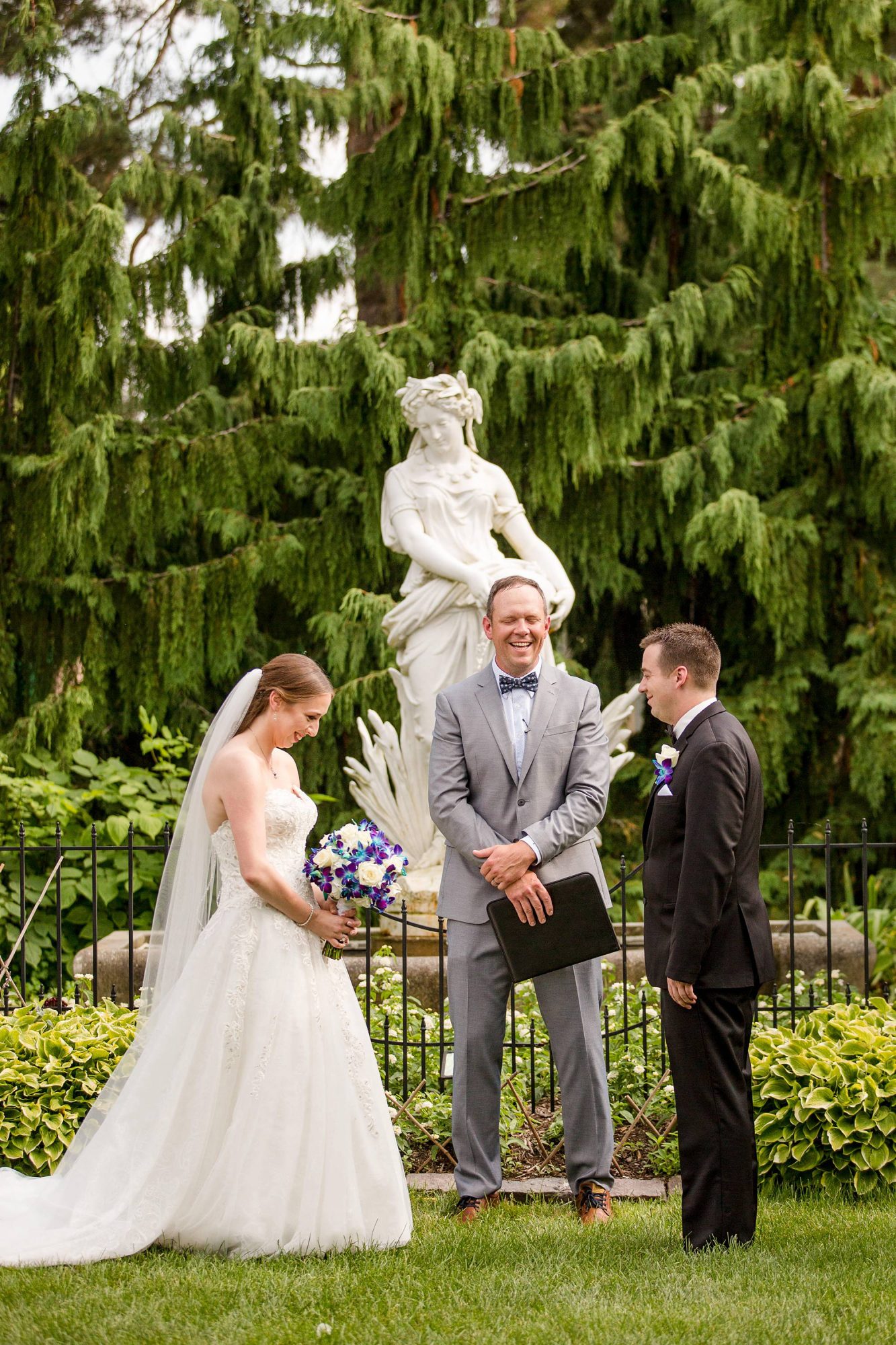 Toledo Zoo outdoor wedding