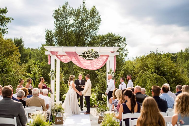 Bay Pointe Woods Wedding Photographs // Jessika and Jonathan