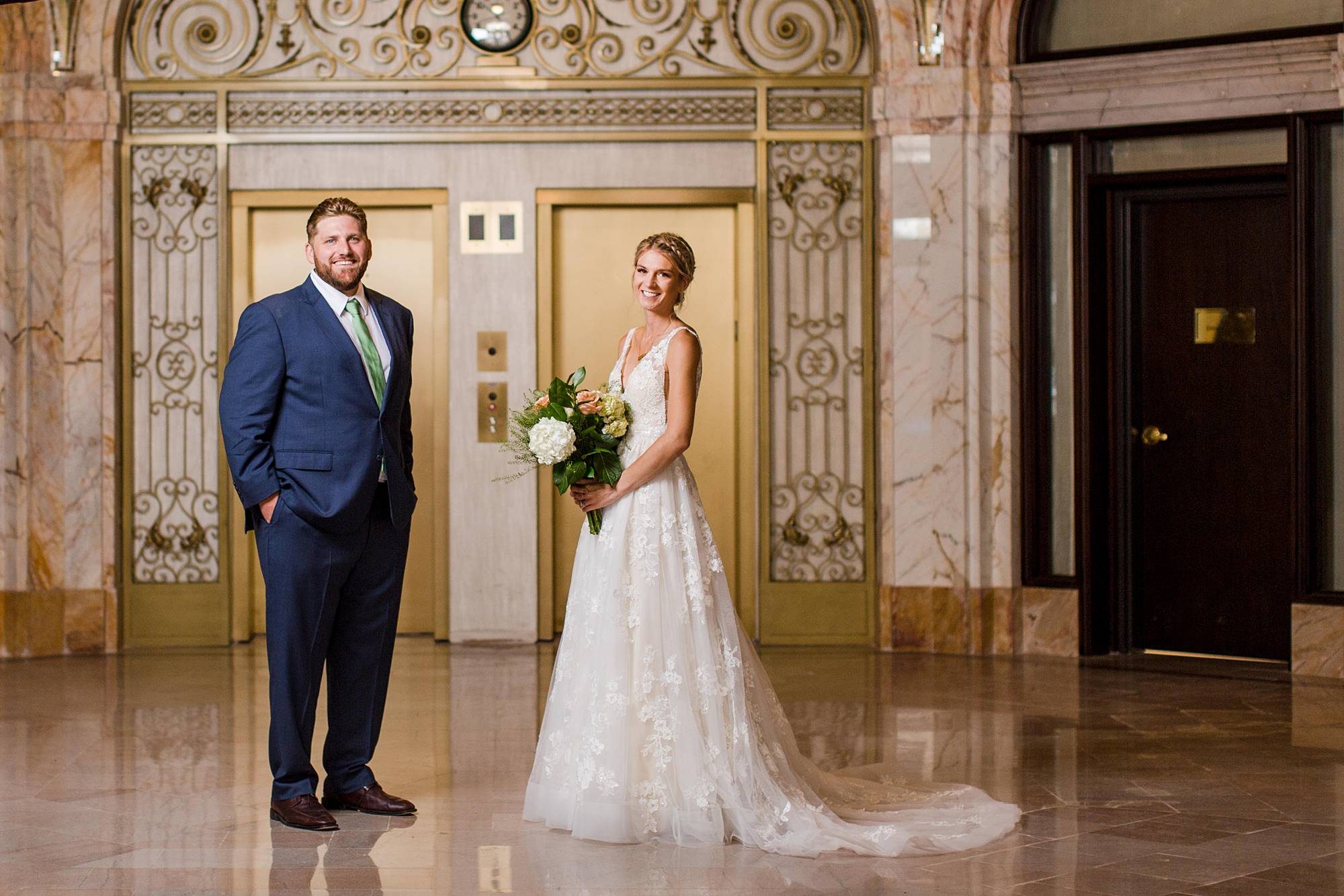 Detroit wedding photographs at the Farwell building