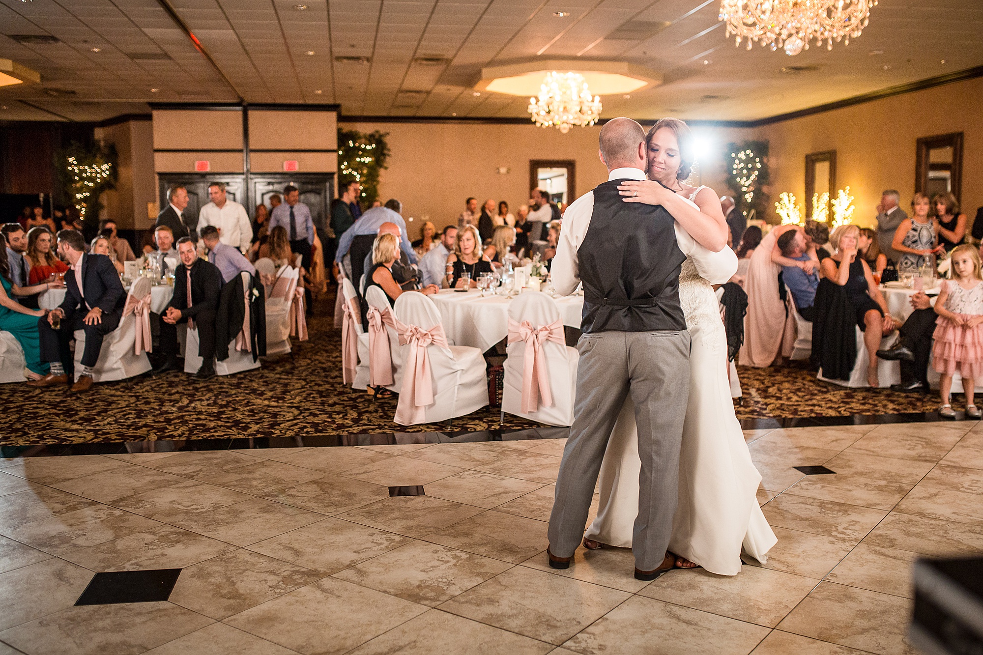 Crystal Gardens Banquet Center reception dancefloor photographs