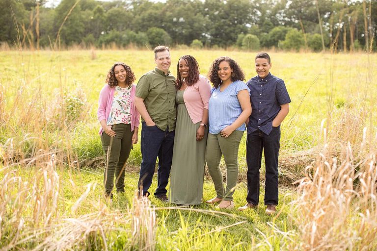 Kamradt family session at Lincoln Brick Park