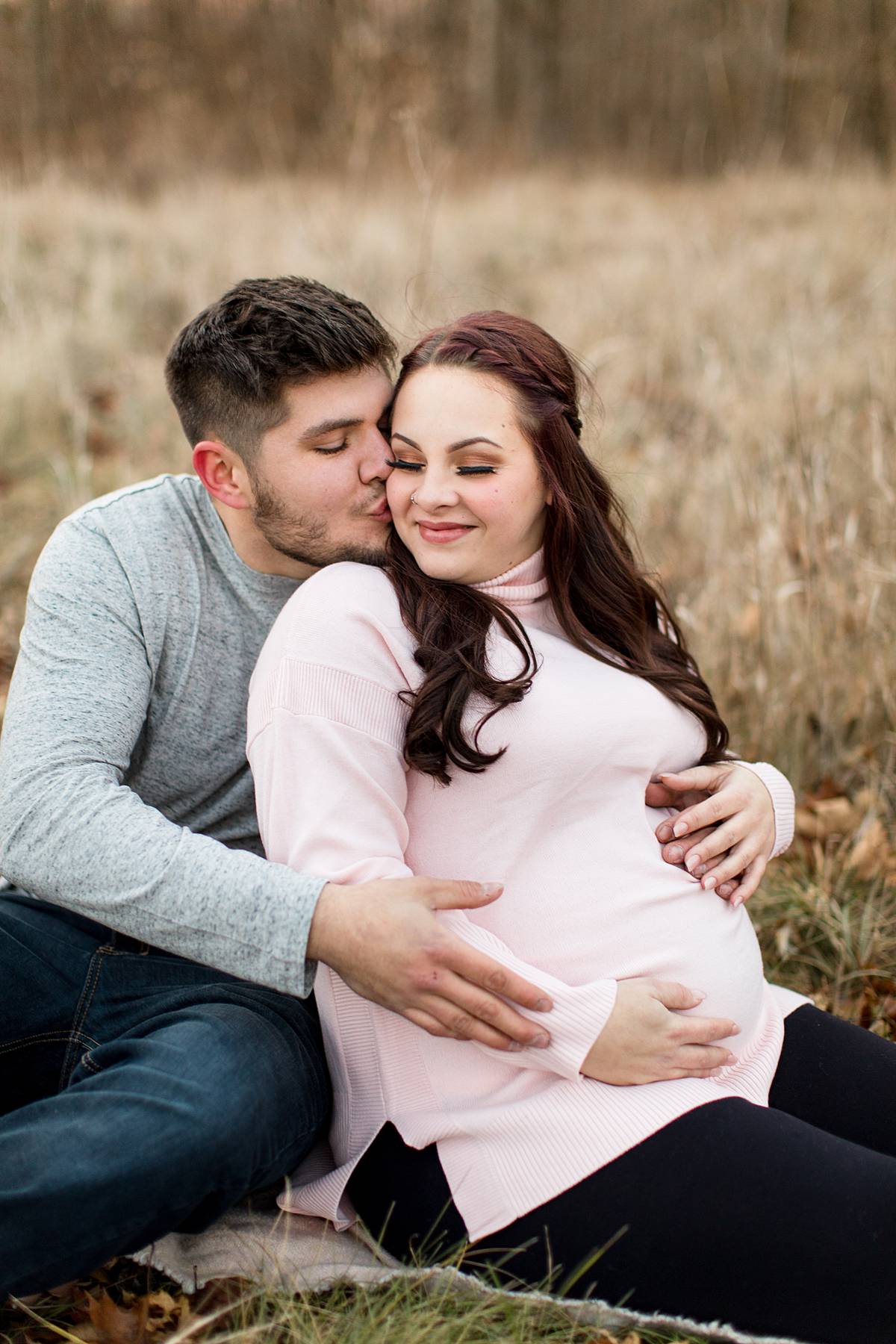 Maternity photographs at the Lincoln Brick Park in Grand Ledge, Michigan