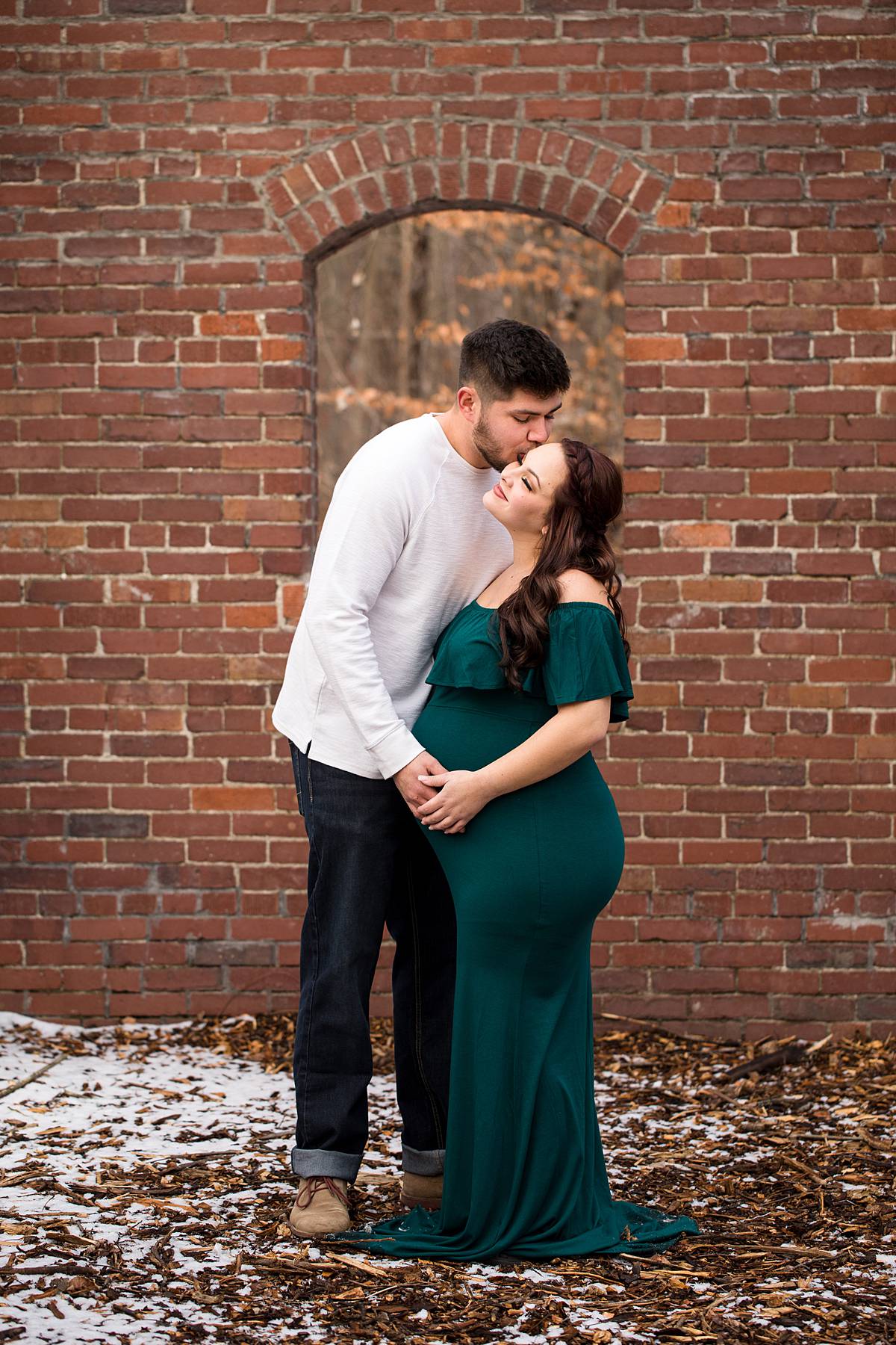 Maternity photos at the Lincoln Brick Park in Grand Ledge, Michigan